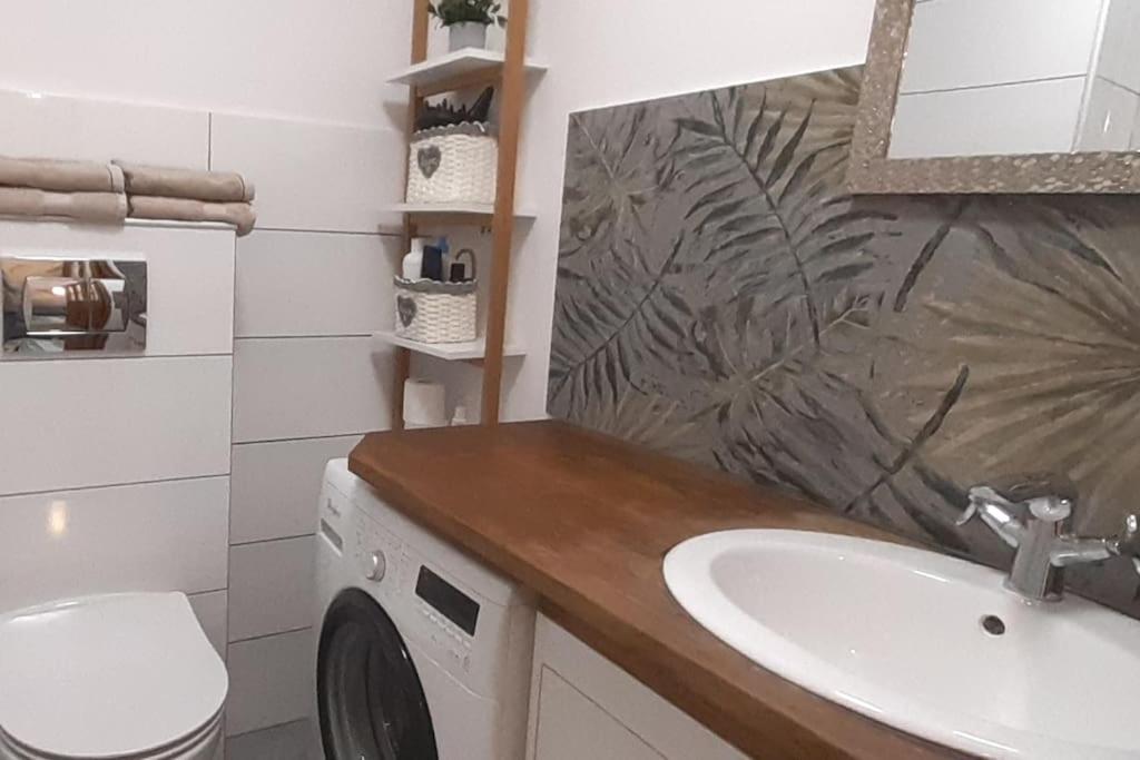 Lemuria Apartament Szkolna Centrum Legnica Buitenkant foto